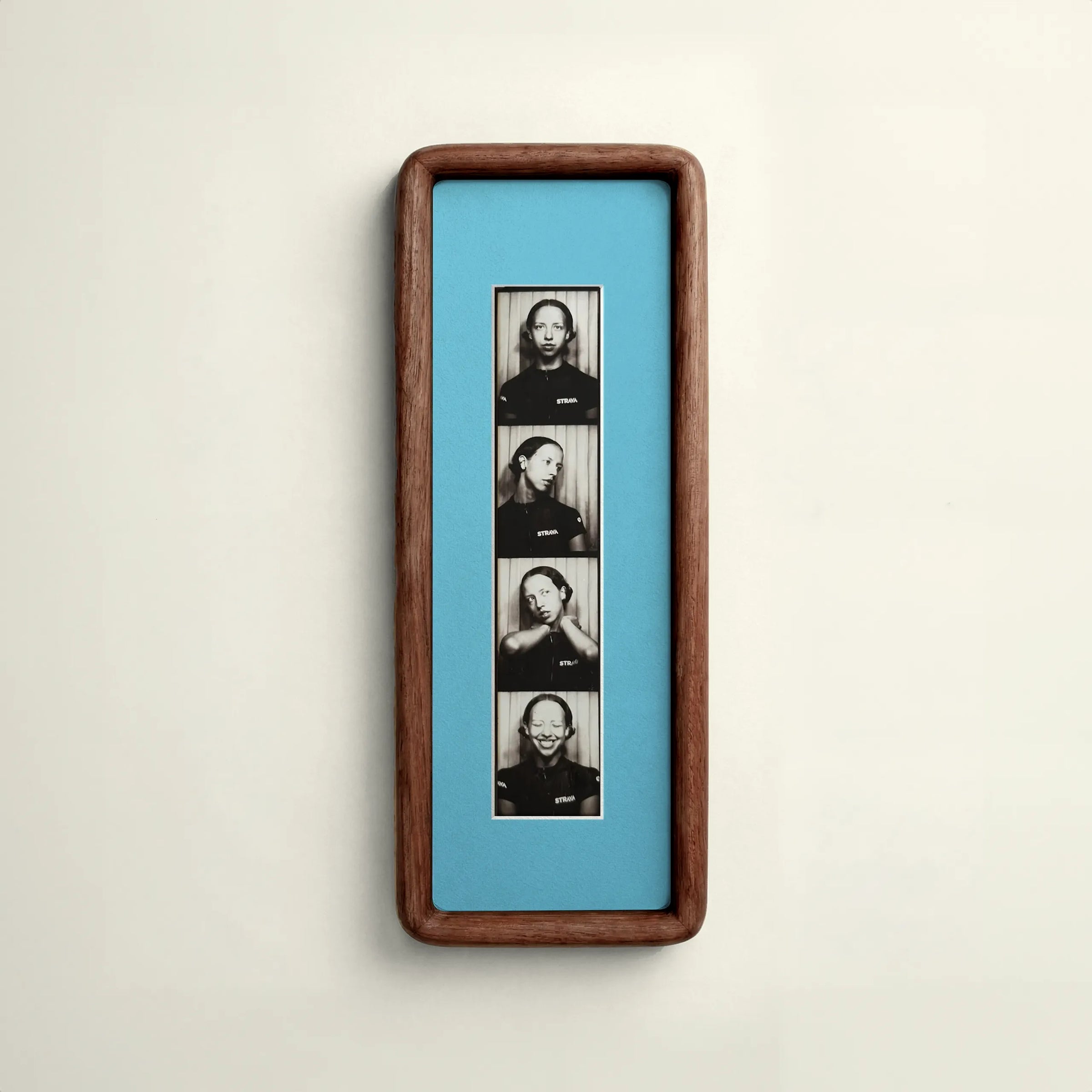 L’Instant — Cadre Photomaton en Noyer Bleu